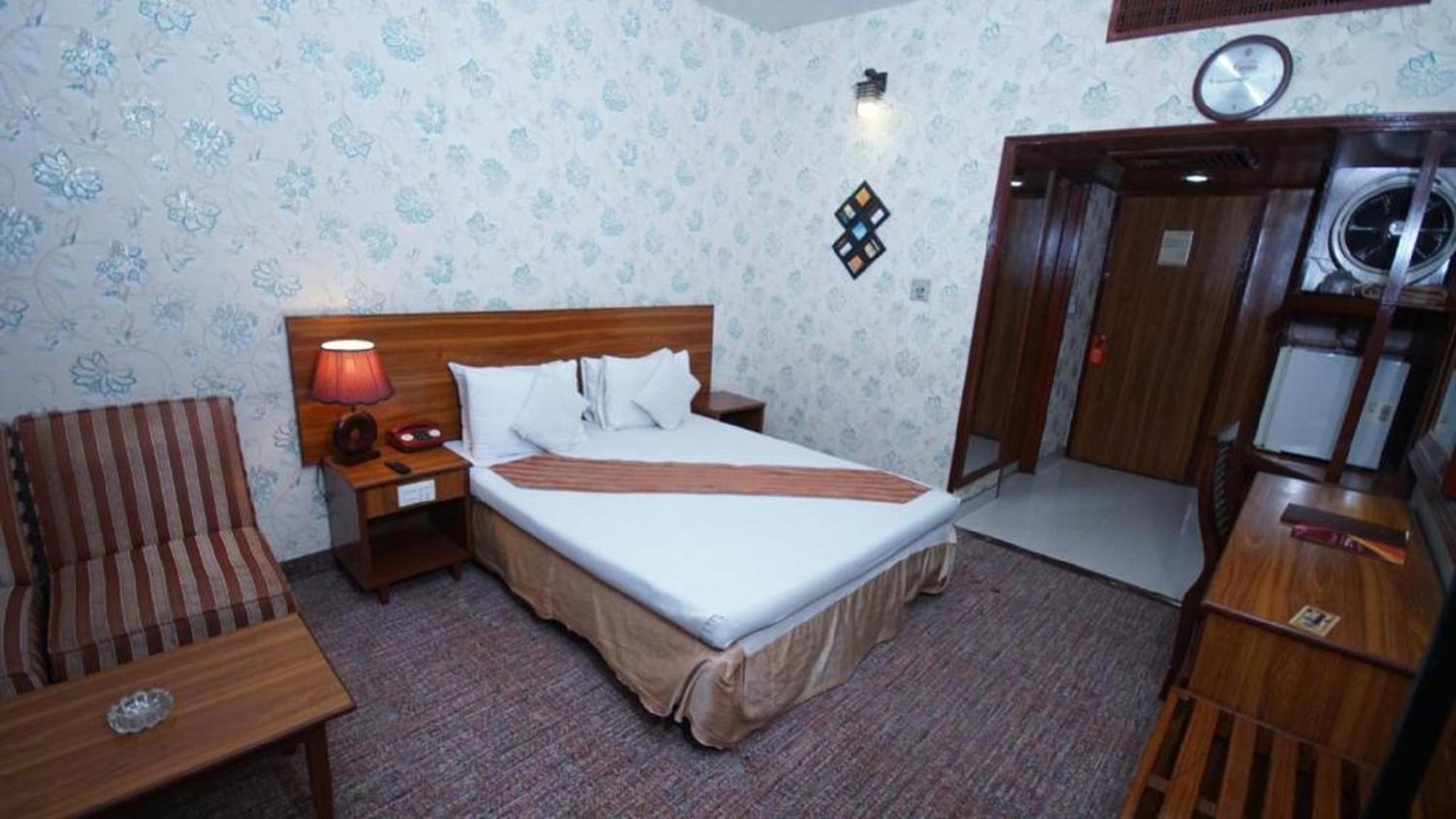 Faran Hotel Карачи Экстерьер фото