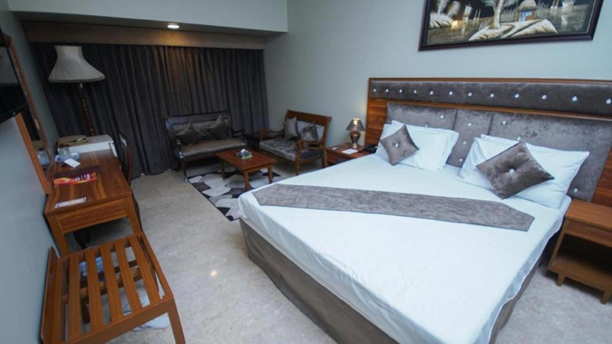 Faran Hotel Карачи Экстерьер фото