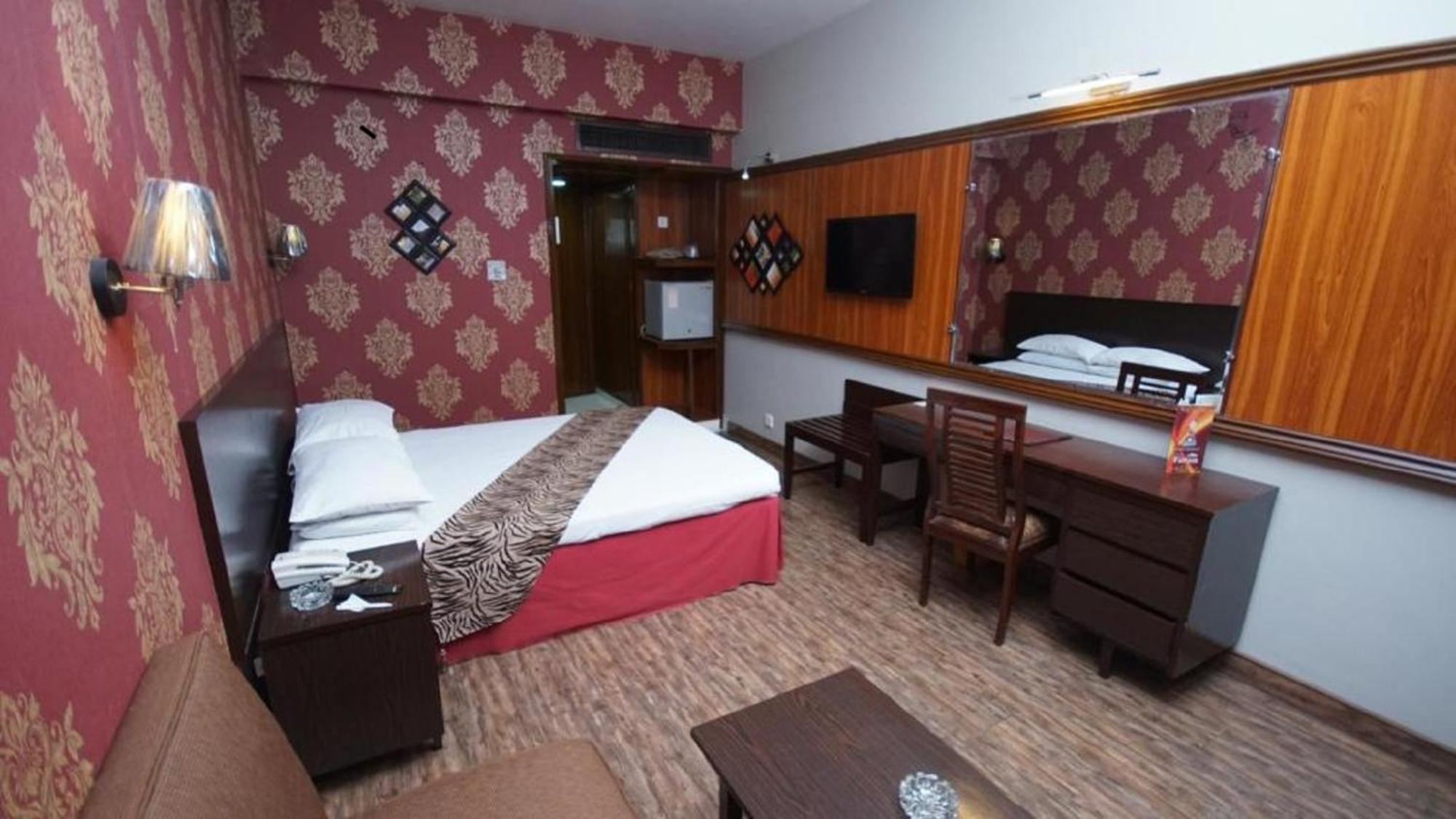 Faran Hotel Карачи Экстерьер фото